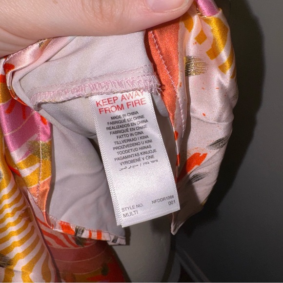 Never Fully Dressed Women’s 4 BEAUTIFUL Colorful Pink Gold Silky Maxi Dress - Picture 11 of 15